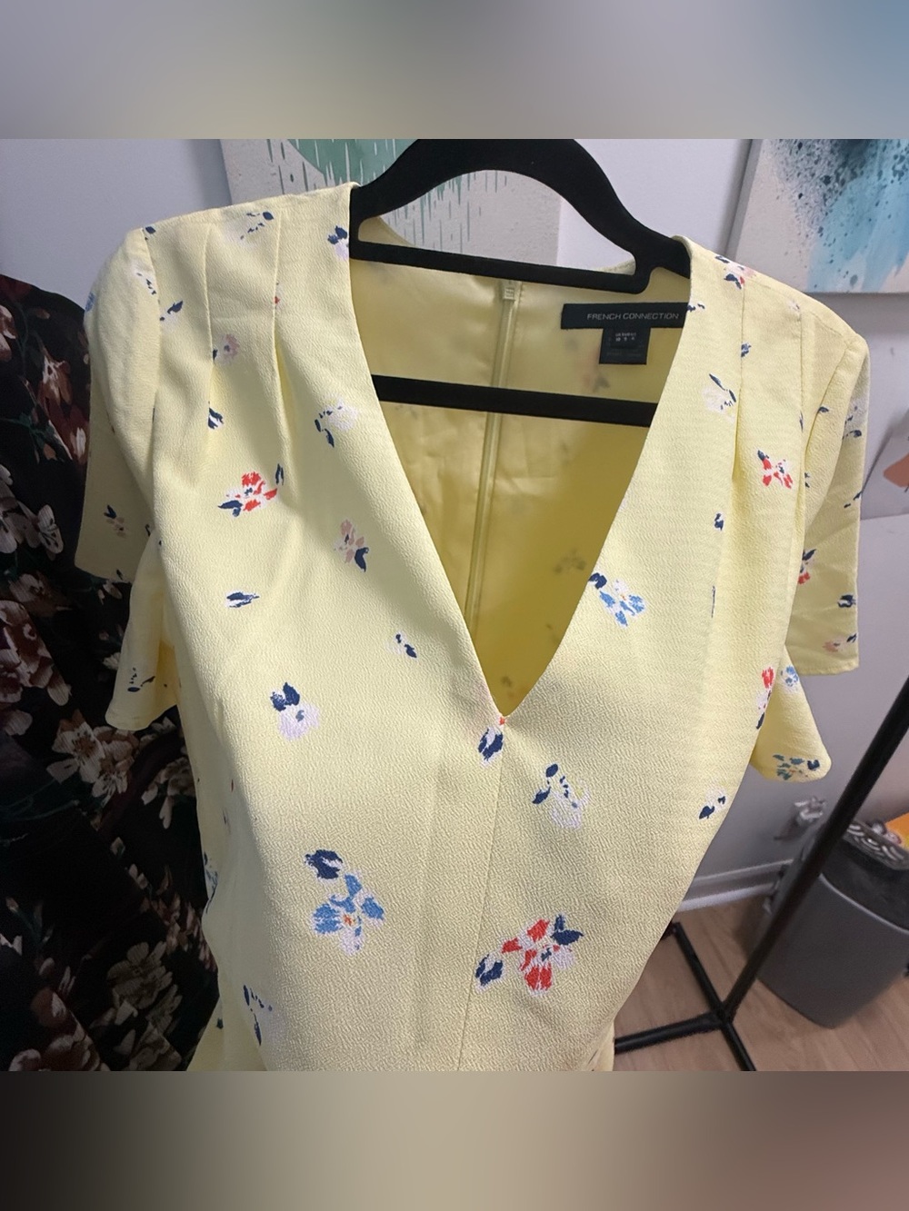 French Connection Yellow Floral Flutter Sleeve Skater Dress - Size US 6 - Picture 15 of 16